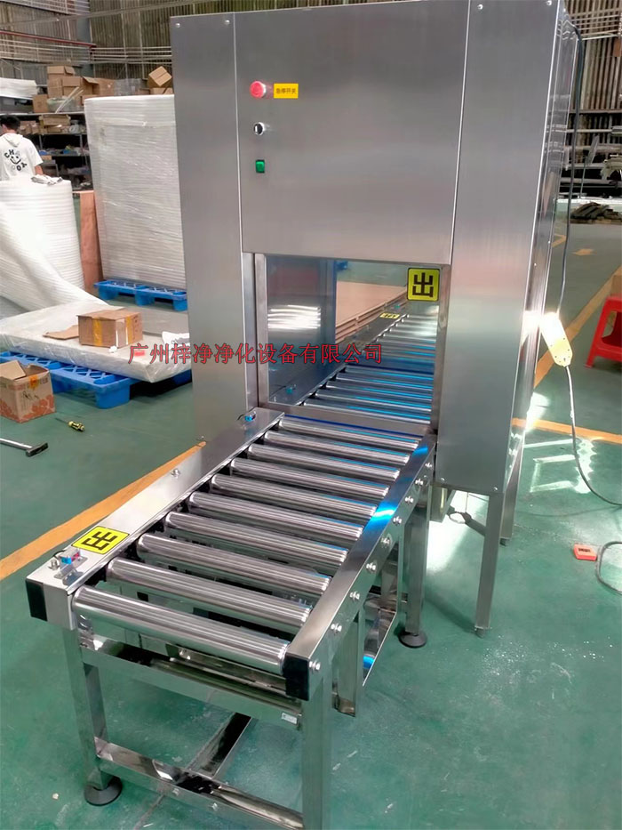 传动带输送线传递窗的制作法于其它普通传递窗不一样,传动带输送线传递窗下面加了条流水线,上层要传递货物。 传动带输送线传递窗的制作法于其它普通传递窗不一样,传动带输送线传递窗下面加了条流水线,上层要传递货物。