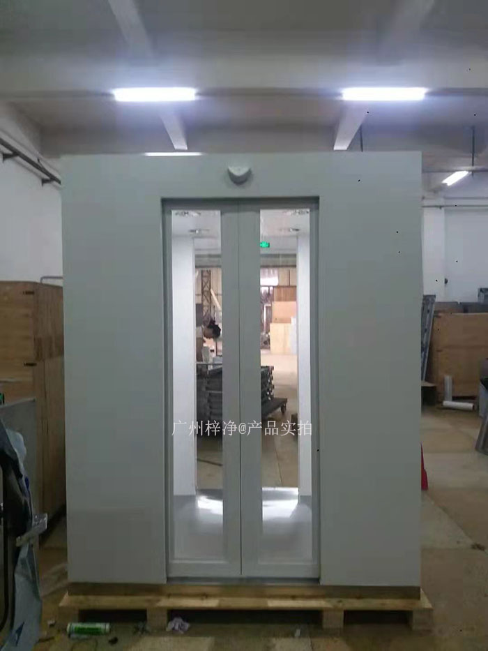 内置自动门风淋室 内置自动门风淋室