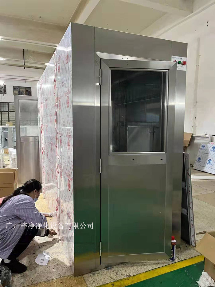 风淋室作为洁净室的关键设备 风淋室作为洁净室的关键设备