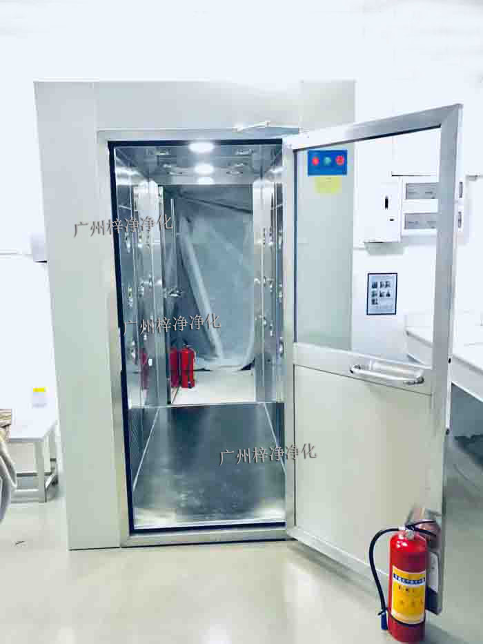 定期对风淋室进行维护 定期对风淋室进行维护