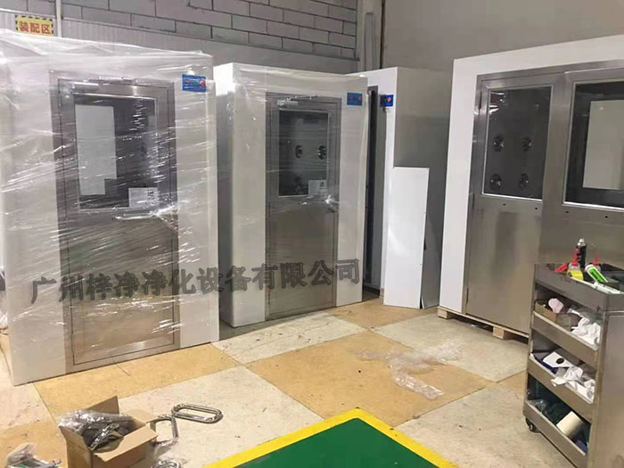 风淋室构成了一个完整的空气净化系统 风淋室构成了一个完整的空气净化系统