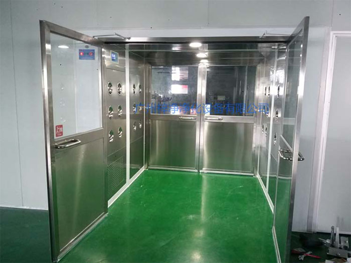 货淋室用于对进入洁净区的物料进行吹淋 货淋室用于对进入洁净区的物料进行吹淋