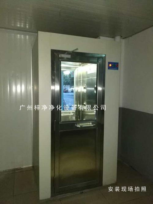烤漆单人风淋室图片侧面 烤漆单人风淋室图片侧面